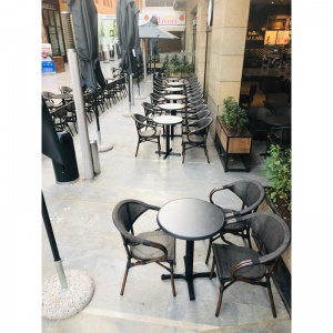 Mesas Sevelit Starbucks