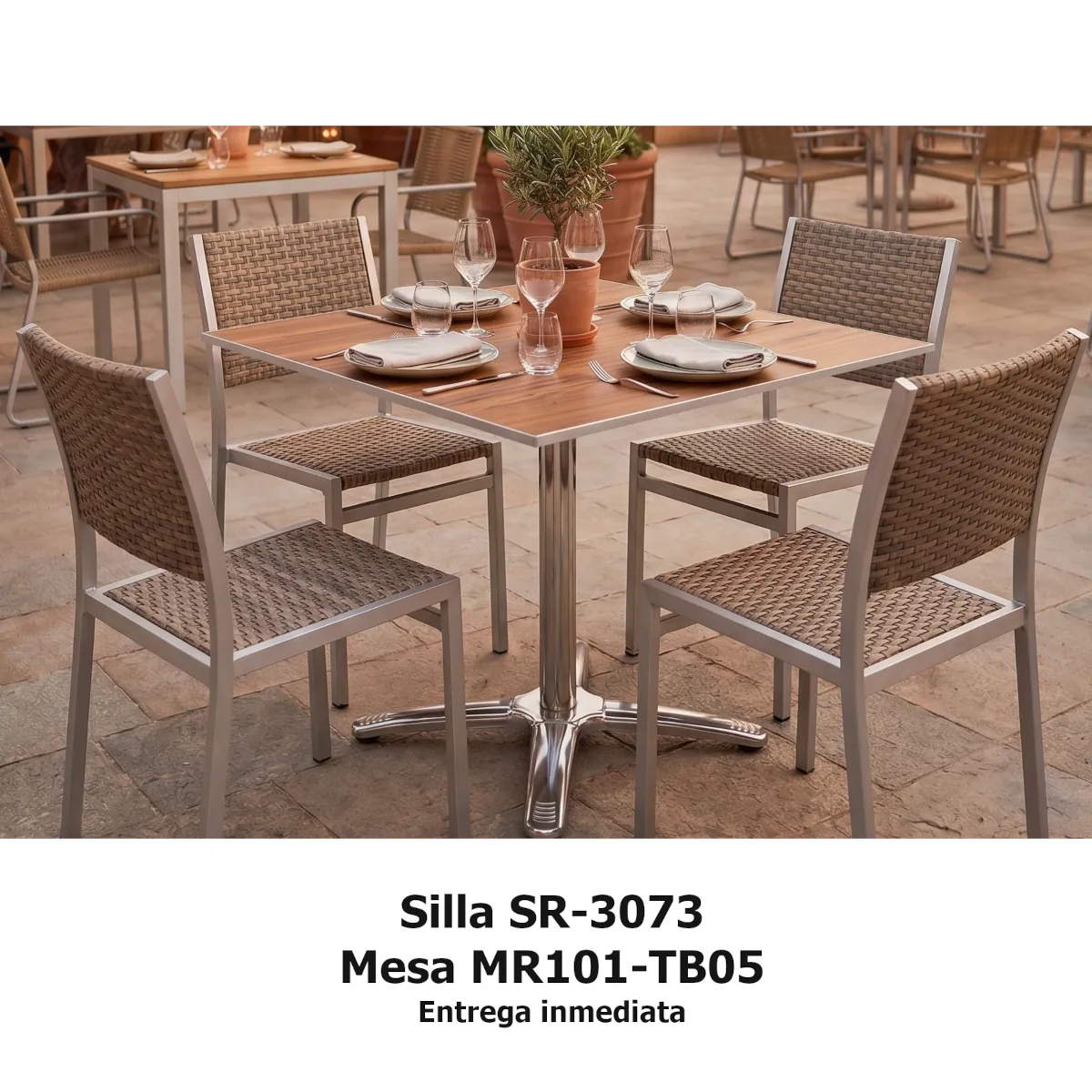 Sillas y mesas para exteriores de restaurante MR101-TB05 y SR-3073