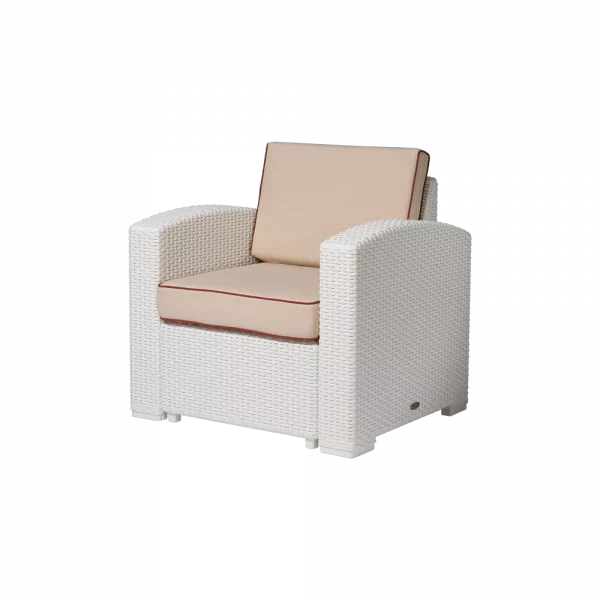 2370 CC blanco beige Experimenta la lujosa comodidad de nuestro sillón individual 2370-CC, hechos de polipropileno de alta densidad y fabricados en moldes especiales por lo cual no se deshilan ni oxidan.  Son faciles de armar y están disponibles con acogedores cojines de fibra de polipropileno en varios colores. Estas sillas son visualmente impresionantes e increíblemente cómodas. Regresar a Salas Lounge